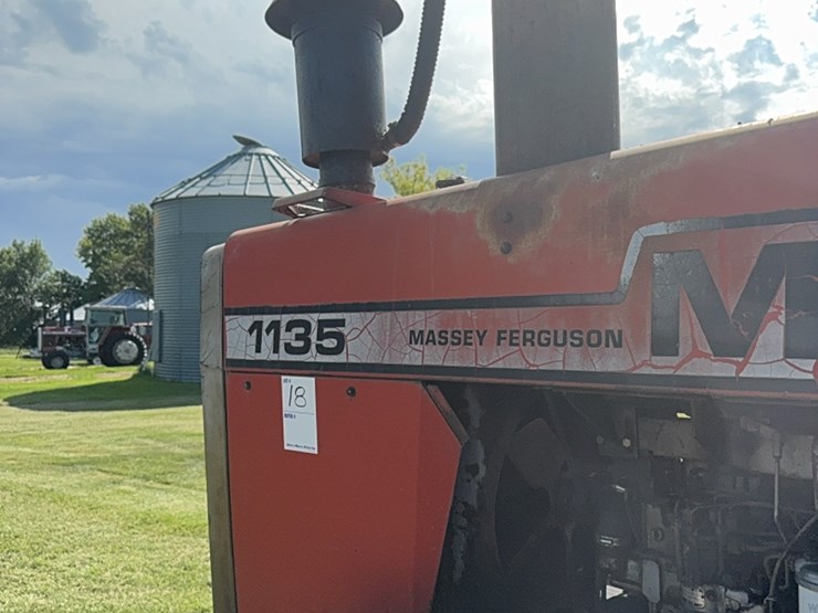 massey-ferguson-1135-image-13