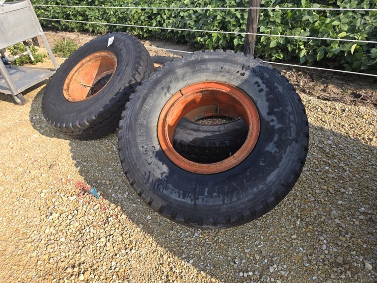 #3886-•-12.00-x-20-truck-tires-on-rims-image-11