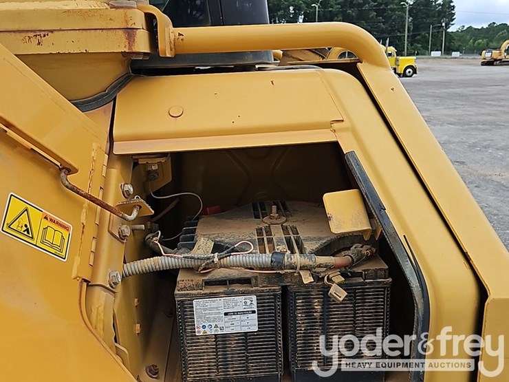 2008-caterpillar-d6n-xl-image-25