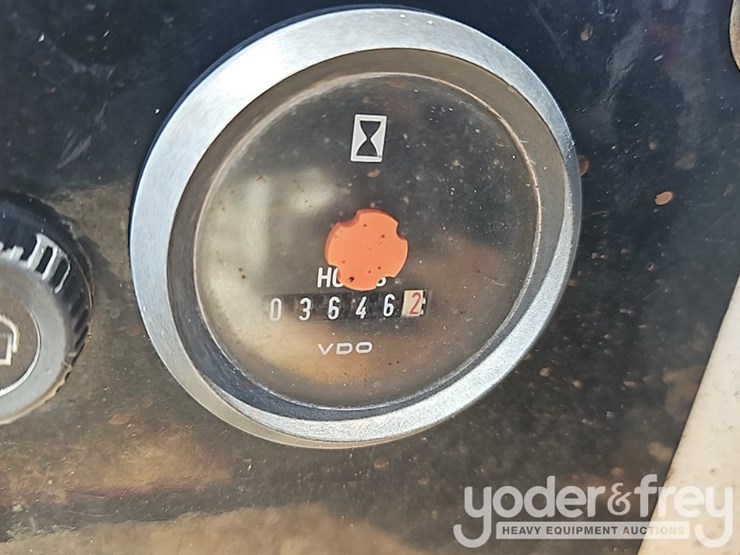 2004-moffett-m5500-image-33