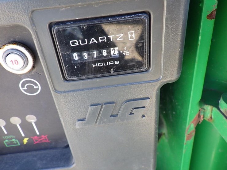 2015-jlg-1230es-image-13