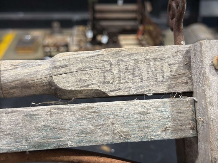 antique-laundry-tools-image-10