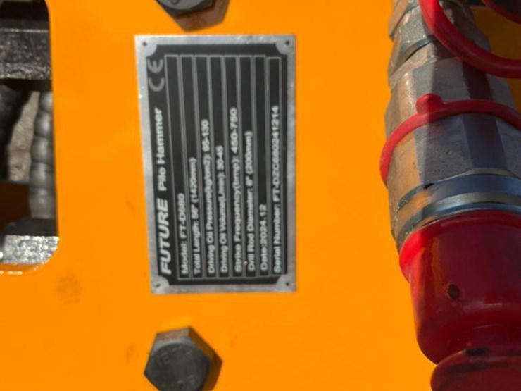 #1369-•-unused-future-skid-steer-post-driver-image-4