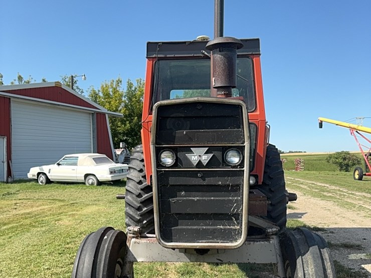 massey-ferguson-1135-image-14