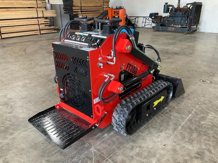 #1011-•-unused-future-ft380r-mini-skid-steer-image-5