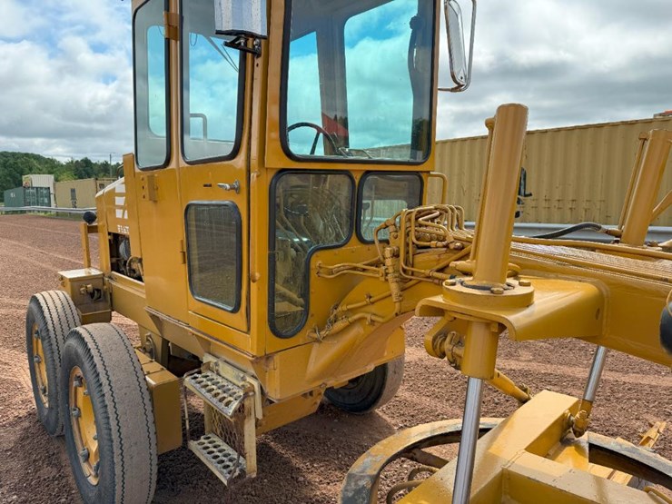 1986-fiat-allis-65b-image-16