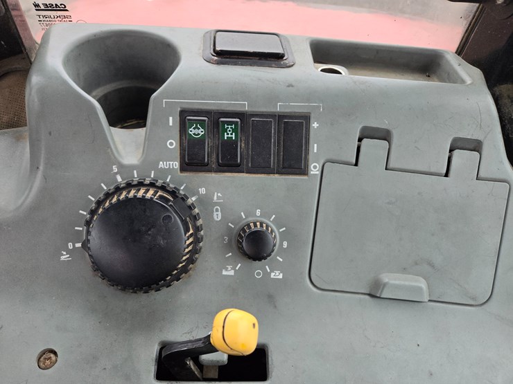 case-ih-mx110-image-15