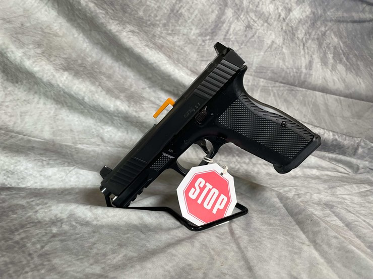 #4545-•-rock-island-stk-100-9mm-luger-pistol,-sn:-ria2875168-image-2