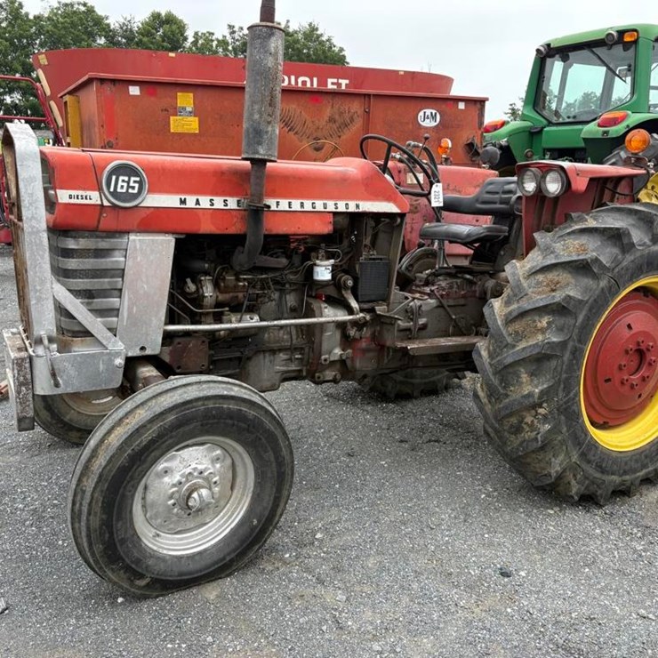 MASSEY-FERGUSON 165