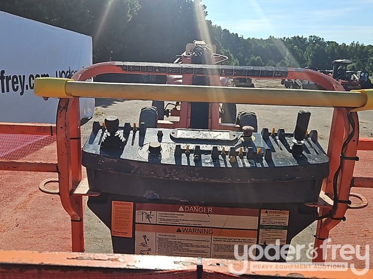 2014-jlg-m600jp-image-24