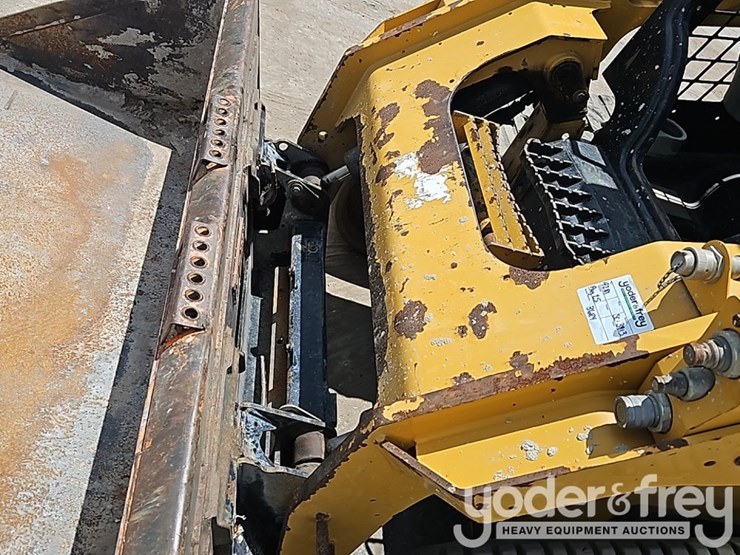 2019-caterpillar-289d-image-15