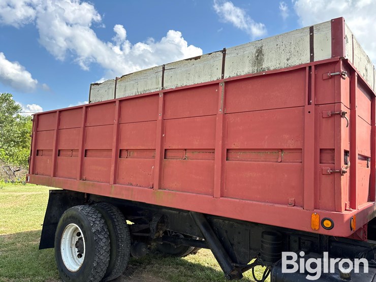 1990-ford-cargo-image-19