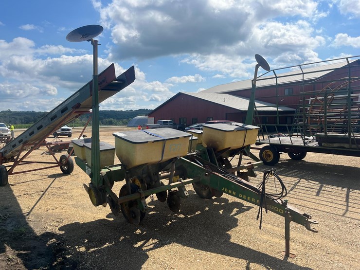john-deere-7000-image-2