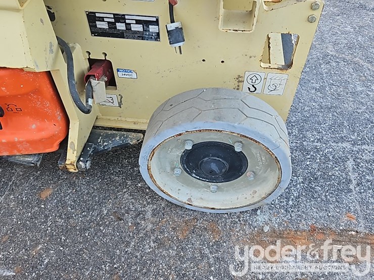 2019-jlg-2632es-image-11