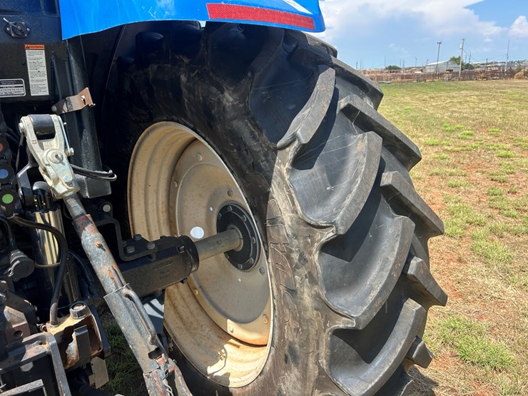 2014-new-holland-t6.175-image-7