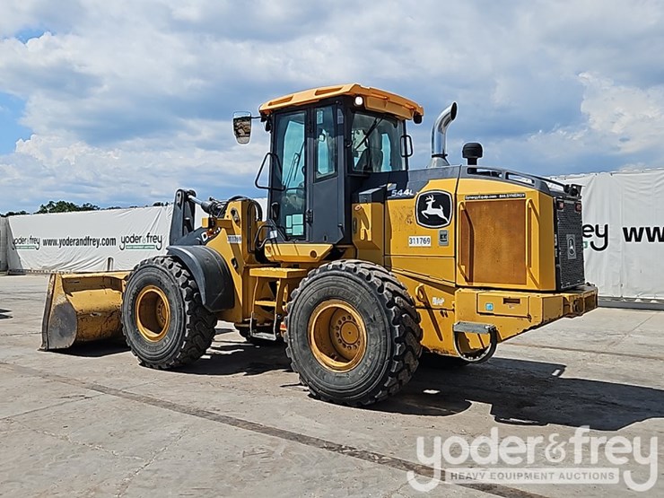 2019-deere-544l-image-3