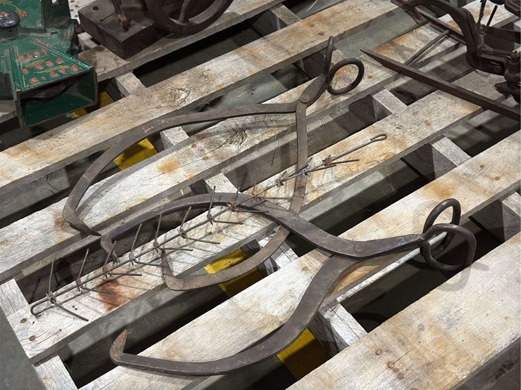 pair-of-ice-tongs-and-iron-ear-corn-dryer-image-6