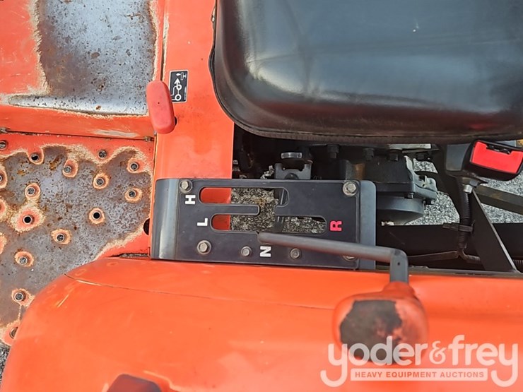 2020-kubota-l2501dt-image-21