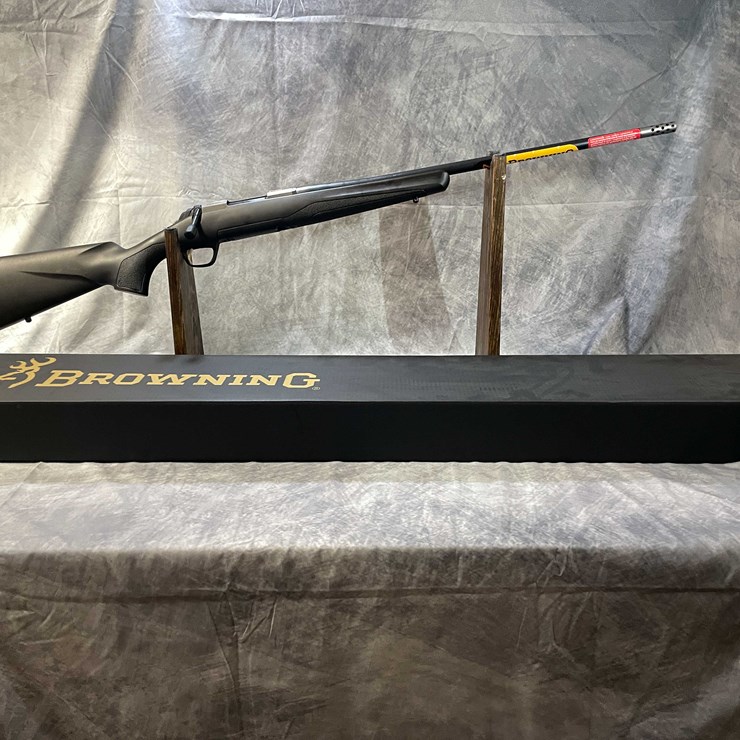 #4593 • Browning X-Bolt Hunter 243 WIN Bolt Action Rifle, SN: 24668YW354