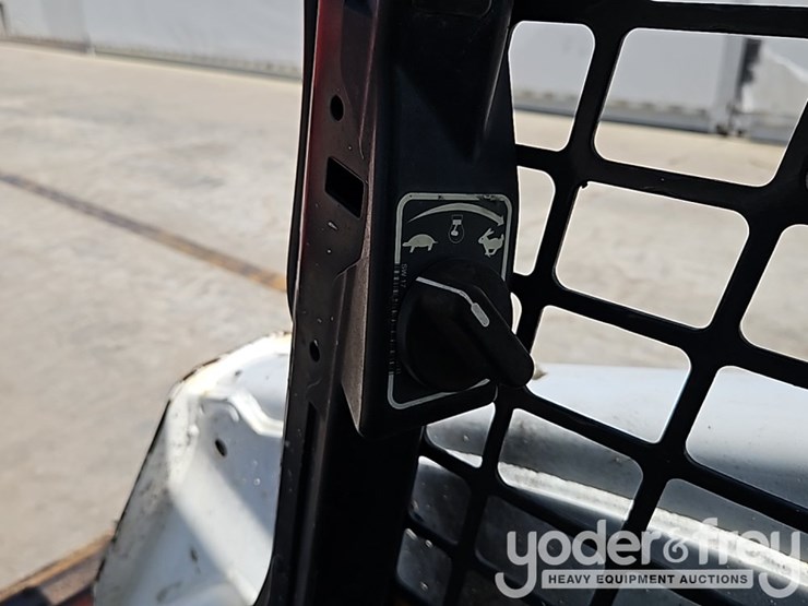 2019-bobcat-t590-image-28