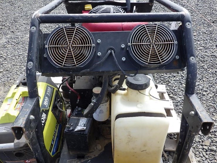 caterpillar-660-image-8