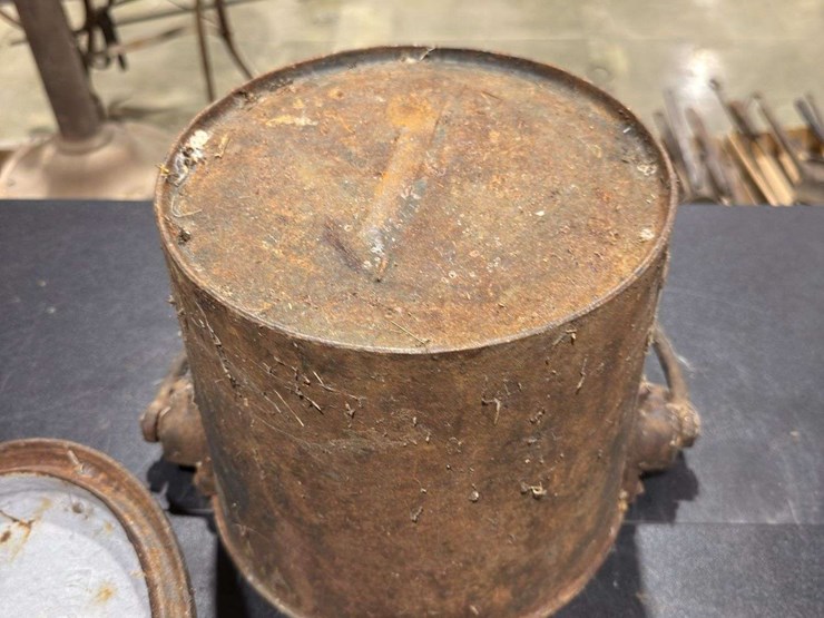 cast-iron-pots-image-8