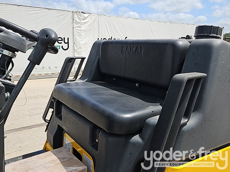 2024-kubota-d1703-image-19
