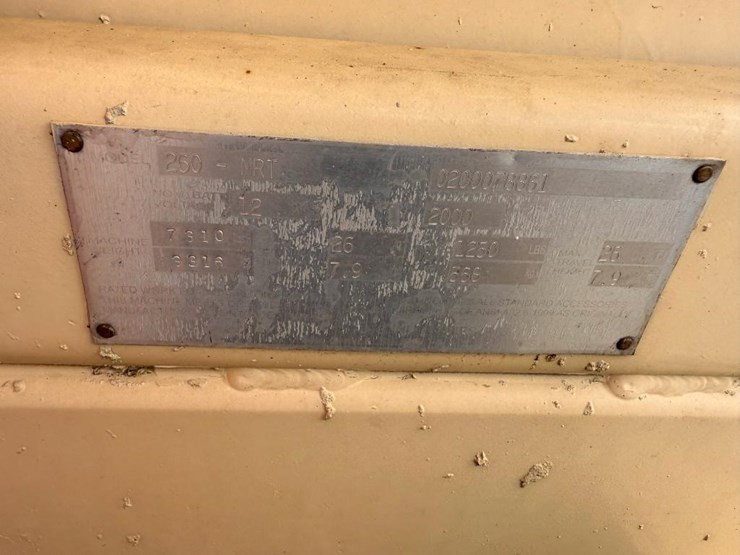 2000-jlg-260mrt-image-31
