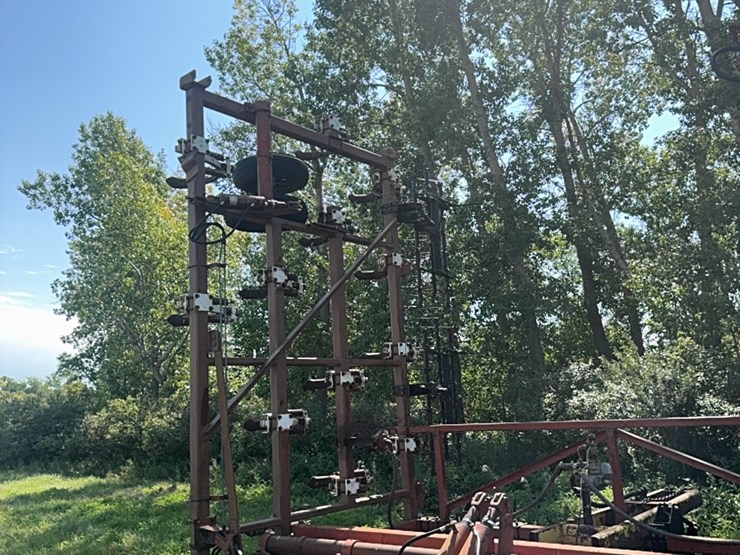 37’-wil-rich-chisel-plow-w/-complete-walking-tandems-and-3-bar-summers-harrow-￼-image-8