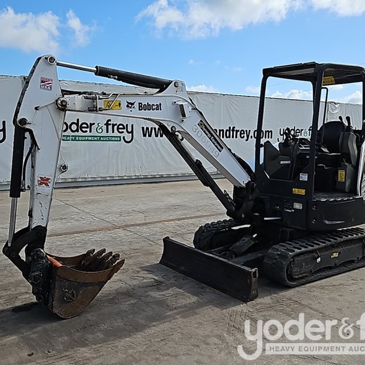 BOBCAT E32
