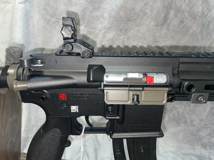 #4586-•-heckler-and-koch-4/6-ar-style-22-lr-semi-auto-rifle,-sn:-hb075574-image-9