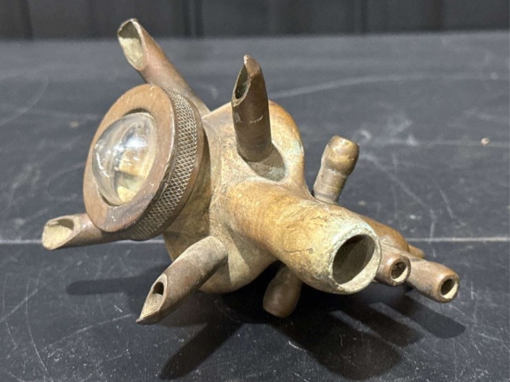 brass-milking-machine-claw-image-2