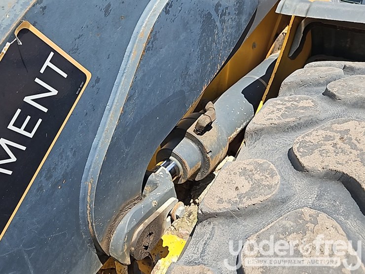 2019-deere-544l-image-17