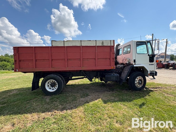 1990-ford-cargo-image-4