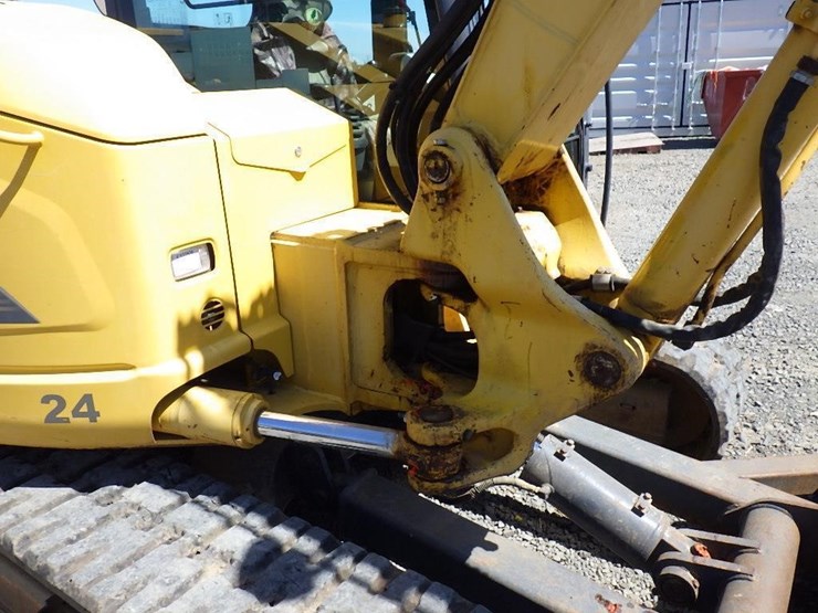 kobelco-sk85cs-3e-image-16