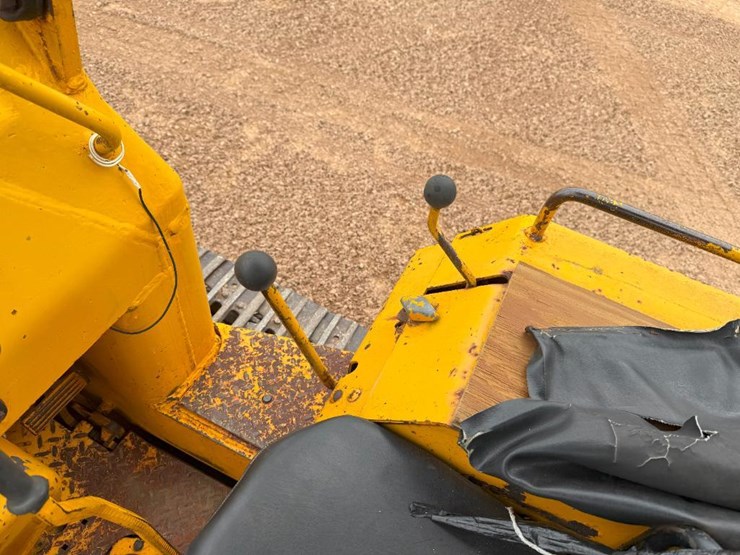 deere-450c-image-39