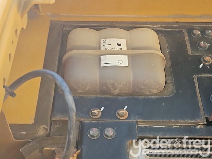 2019-caterpillar-336-image-63