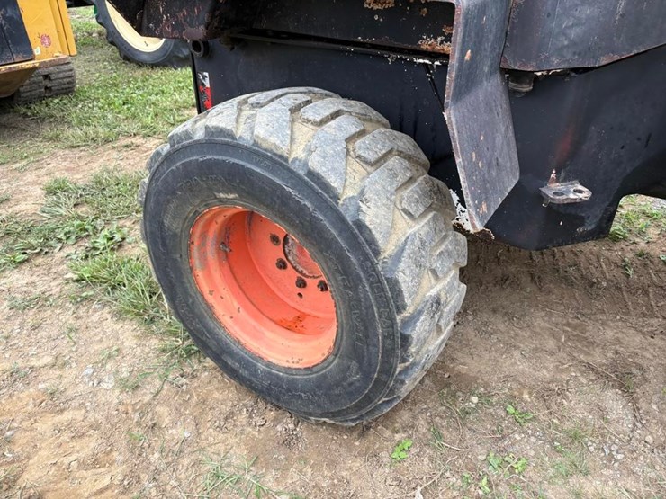 bobcat-2400-image-12