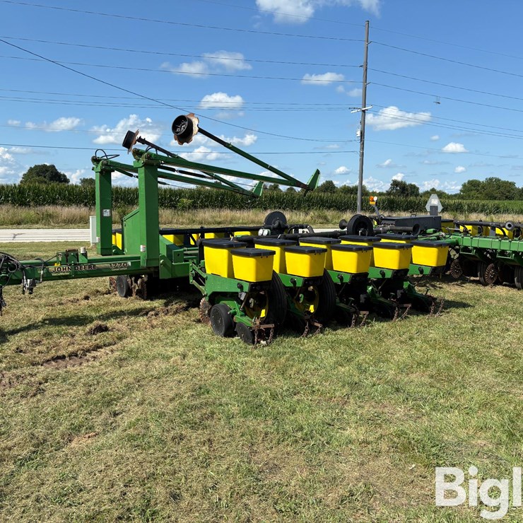 JOHN DEERE 1770