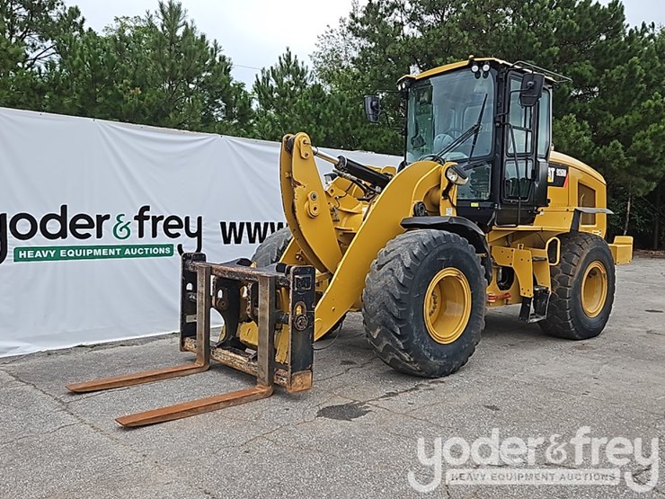 2015-caterpillar-926m-image-1
