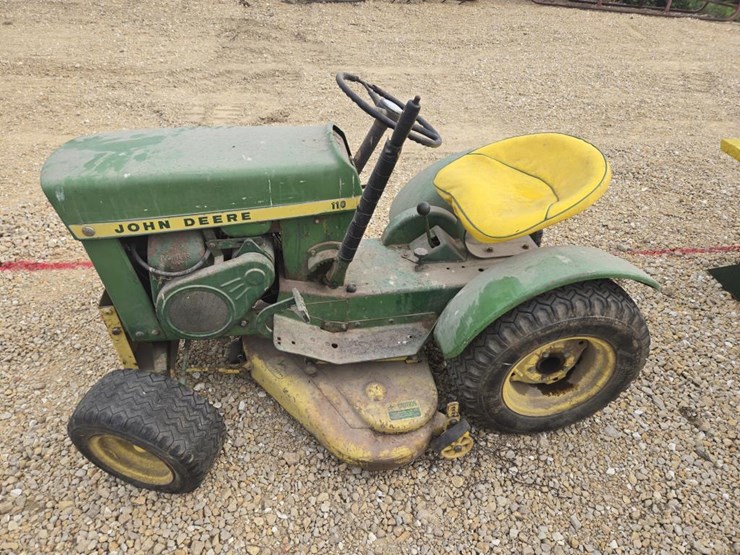 john-deere-110-image-1