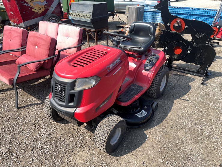 troy-bilt-bronco-image-1