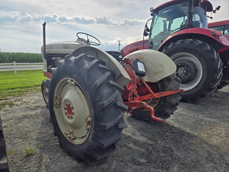 ford-900-image-2