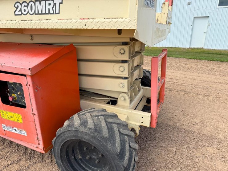 2000-jlg-260mrt-image-12