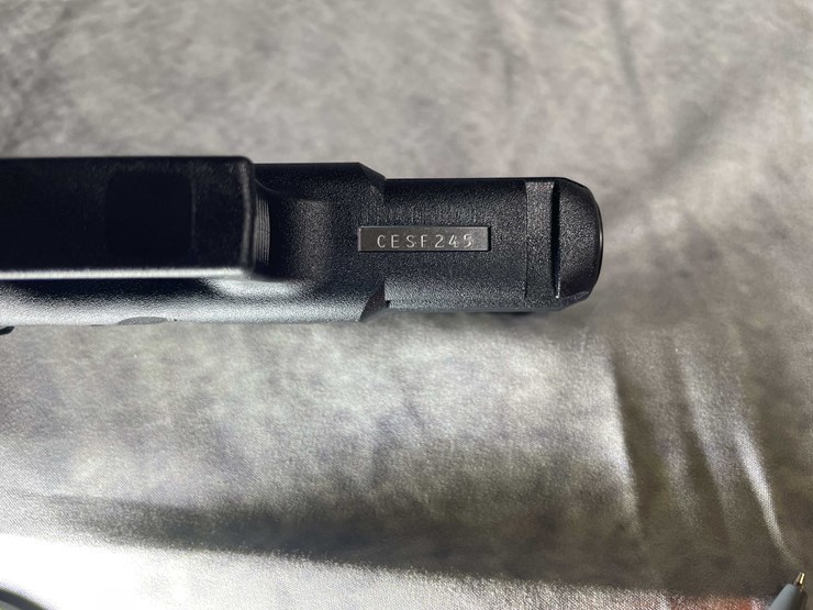 #4544-•-glock-19-gen-5-9mm-luger-semi-auto-pistol,-sn:-cesf245-image-22