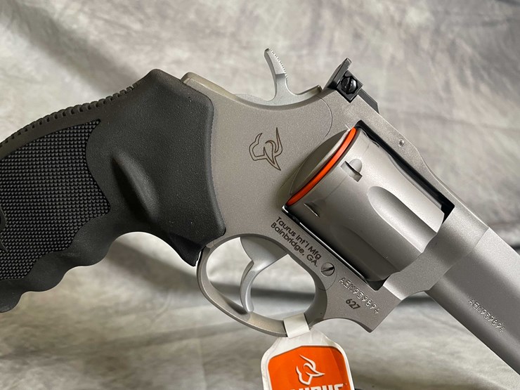 #4549-•-taurus-m627-tracker-357-mag-revolver,-sn:-aem939894-image-8