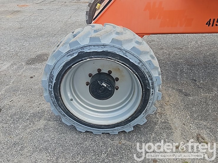 2014-jlg-m600jp-image-12