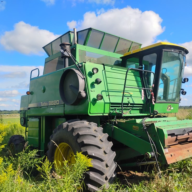 1983 JOHN DEERE 8820