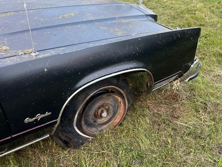 1978-chrysler-new-yorker-2-door-car,-engine-disassembled,-glass-is-good,-leaf-springs-image-30