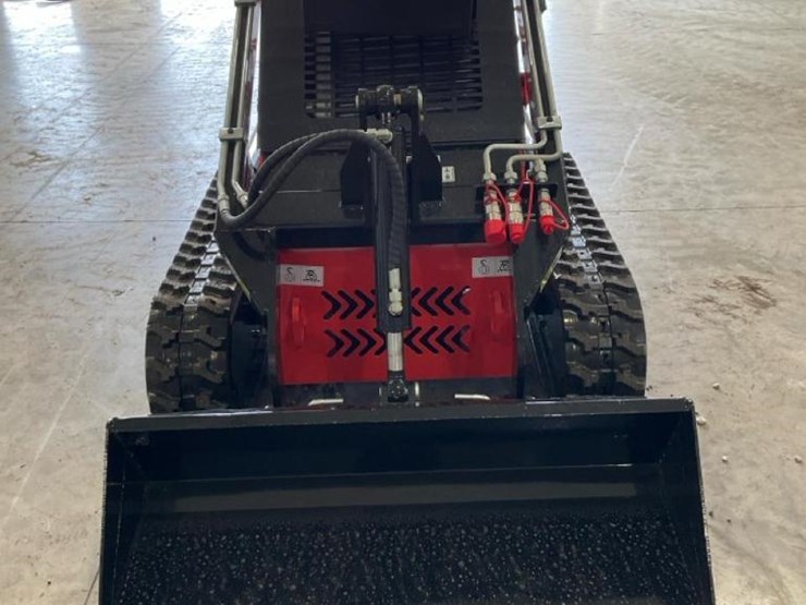 #1012-•-unused-future-ft380r-mini-skid-steer-image-7